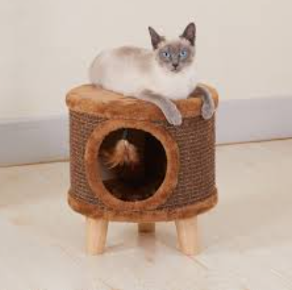 Round Cat Stool with Cubby & Sisal Scratching – Brown

Give your cat a cozy spot to rest and a fun place to scratch with this round cat stool. Combining comfort, play, and practicality, it’s the perfect addition to any cat-friendly home.