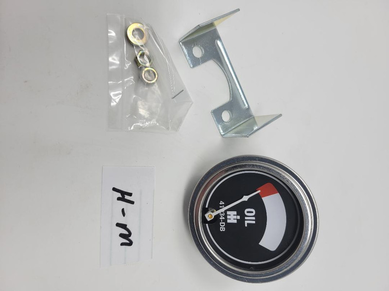 IH oil gauge m