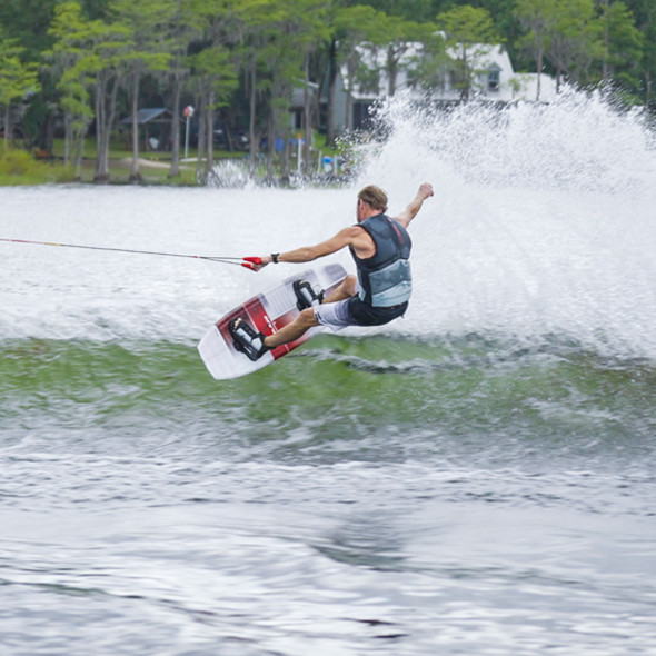 Connelly Blaze 141 Wakeboard Package with Optima Boots