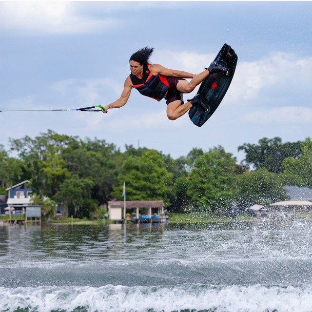 O'Brien Forum 137 cm Wakeboard Package with Local Bindings