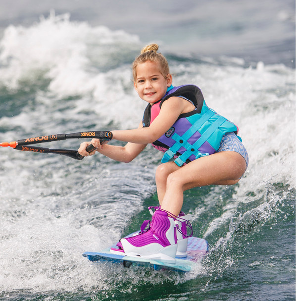 Ronix August 120 cm Wakeboard Package with August Boots