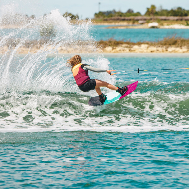Ronix Krush 130 cm Wakeboard Package with Luxe Bindings