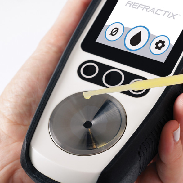 Reichert® Refractix™ Digital Refractometer Stainless Steel Sample Well and Sapphire Prism