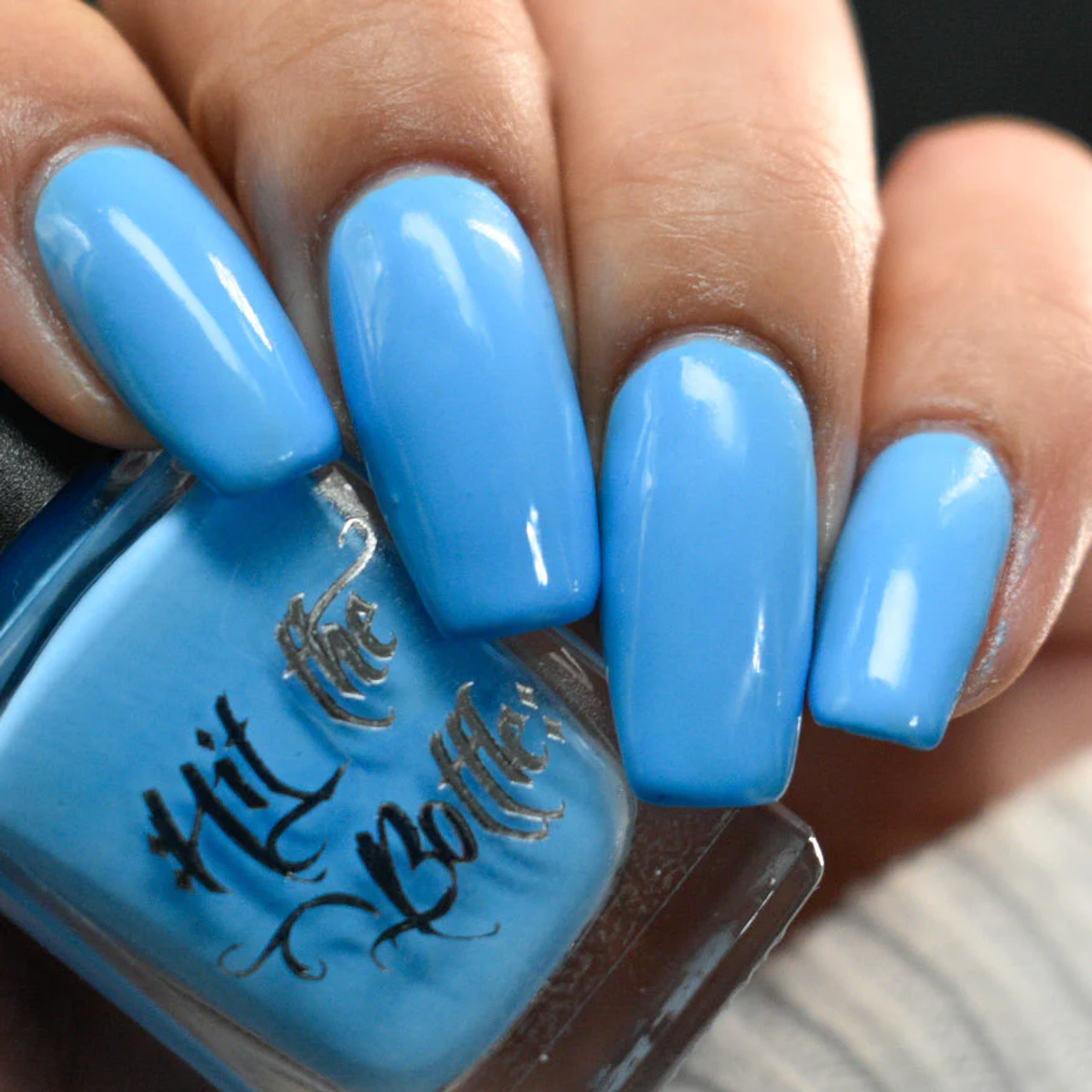 Sky blue nails inspire this incredible holographic polish