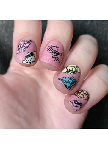 Uber Chic Mom Mode nail stamping plate, available at www.lanternandwren.com.