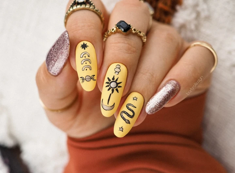 Sun Bloom boho nail stamping plate by Clear Jelly Stamper, available at  .