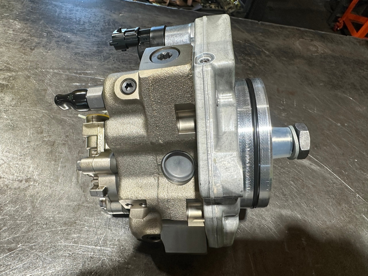 doosan-develon-400912-00030a-hp-fuel-injection-pump-image-1