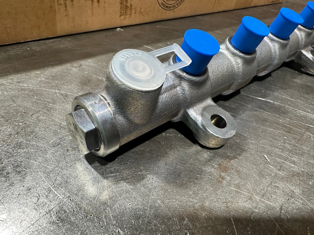 develon-doosan-part-number-150120-00014-common-rail-image3