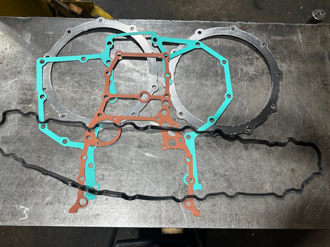 develon-doosan-dl08p-overhaul-gasket-kit-image4