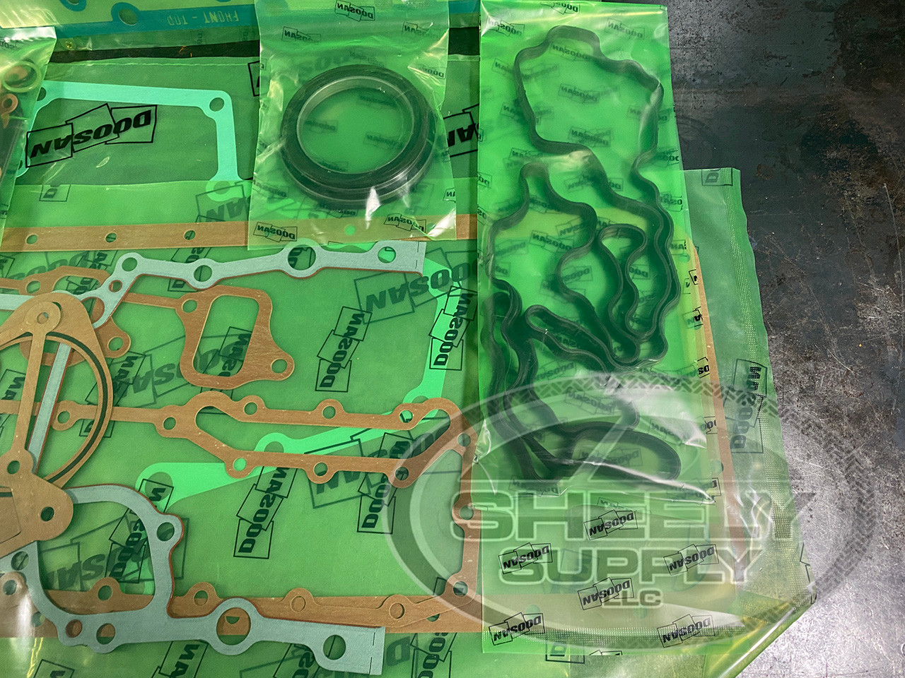 Doosan DL06P Overhaul Gasket Kit 400632-00064