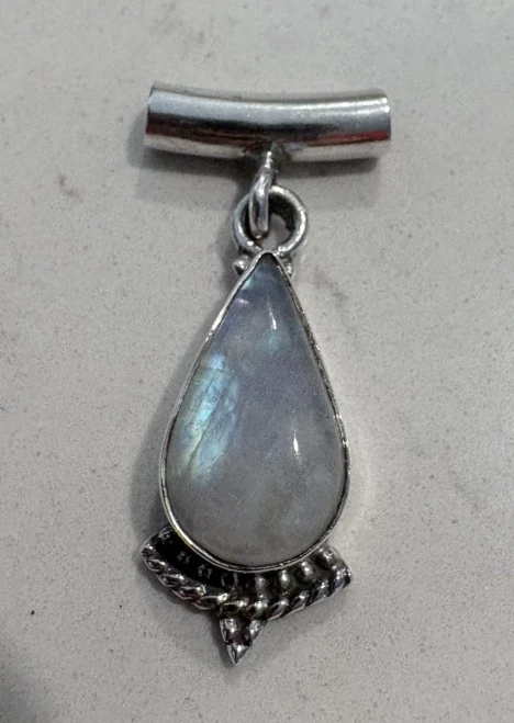 Moonstone On 925 (92.5% Silver) Pendant GREAT MOM’s DAY GIFT
