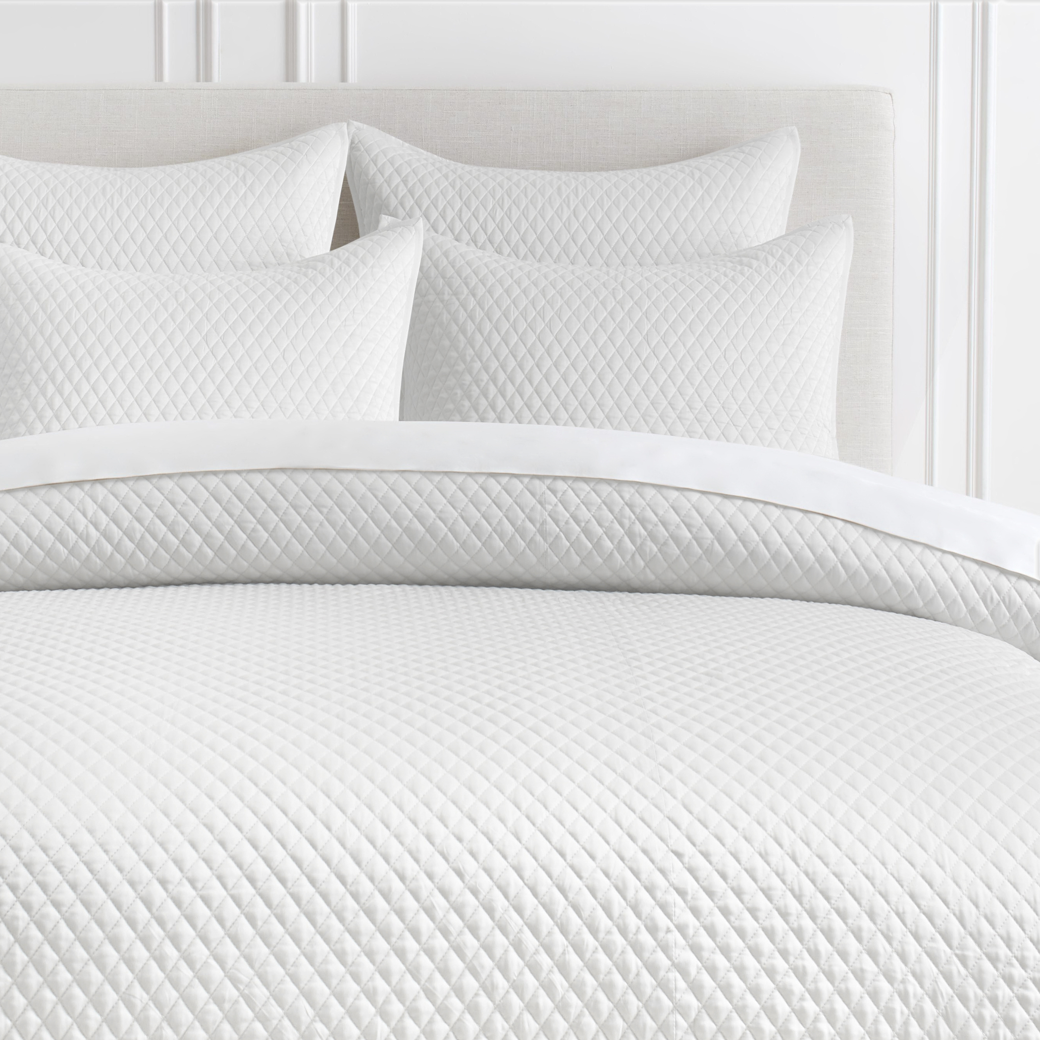 Avalon Bedding - White | Zgallerie