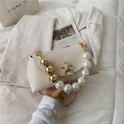Elegant Big Pearl Chain Handle Three-dimensional Fairlady Fashion Mini Hangbag - White A392-fhbg0365