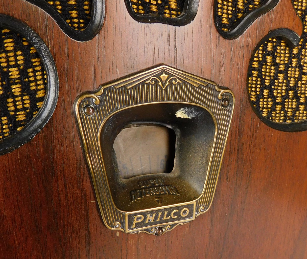 1930's Philco Model 70 Super Heterodyne Cathedral Radio - Antique