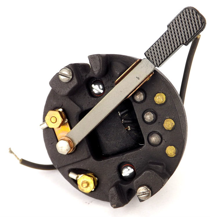 Restored Emerson 24646/27646 Switch Porcelain Base - Antique Fan