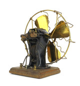 c. 1900 Manhattan #3 Battery Operated Desk Fan