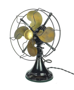 Circa 1920 Emerson Model 27645 9" Desk Fan Circa 1920 Emerson Model 27645 9" Desk Fan