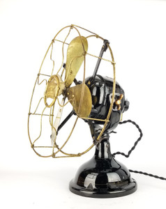 Circa 1912 Robbins & Myers 30v DC Trunnion Mounted Desk Fan Circa 1912 Robbins & Myers 30v DC Trunnion Mounted Desk Fan