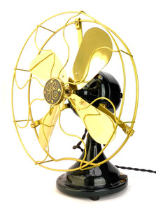 Circa 1924 GE Small Motor Stick Mount 220v DC Desk Fan Restored Circa 1924 GE Small Motor Stick Mount 220v DC Desk Fan Restored