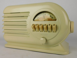1940's Delco Art Deco Bakelite Radio Ivory