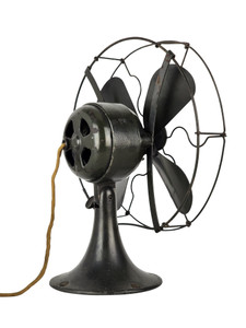 Circa 1919 "First Year" 9" GE Whiz Desk Fan Circa 1919 "First Year" 9" GE Whiz Desk Fan