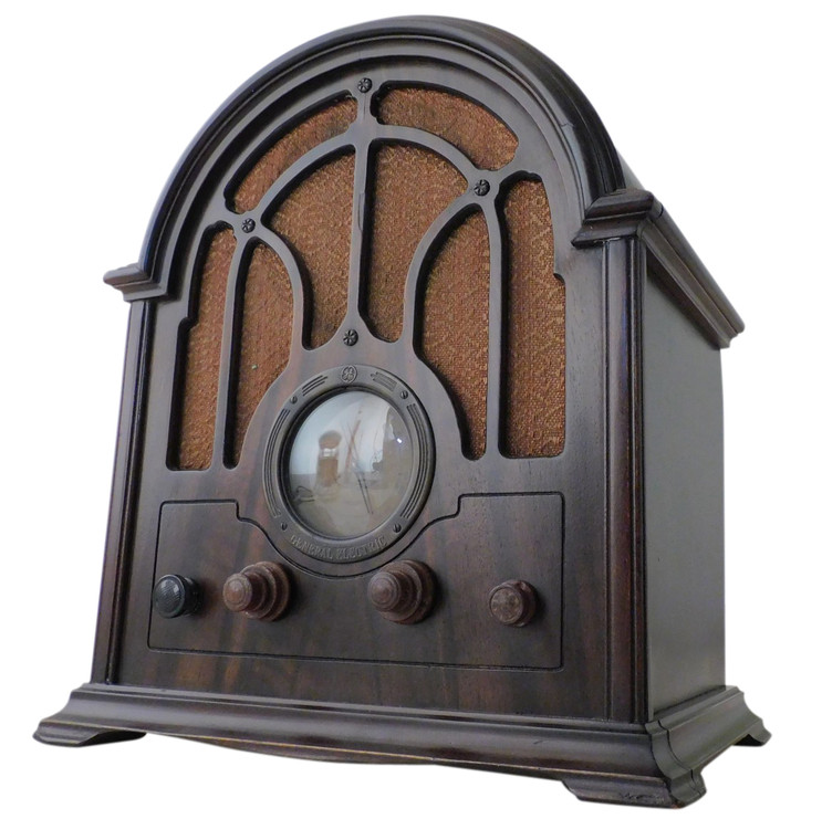 Early 1940's GE Model K-64 6 Tube Cathedral Radio