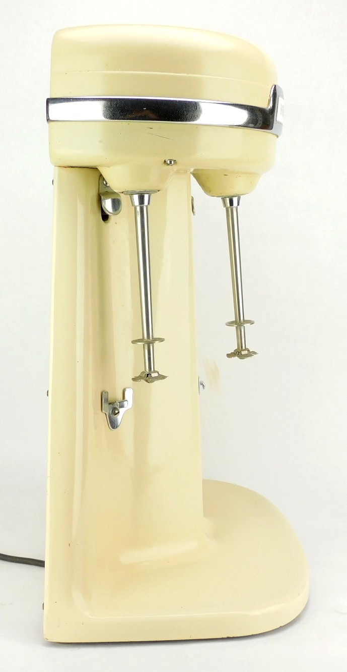 Circa 1950's Hamilton Beach Model 40 DM 3 Head Milkshake Maker