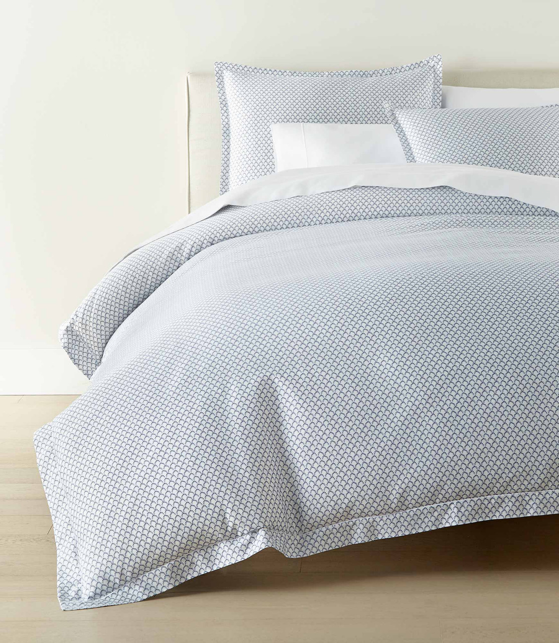 Peacock Alley Demi Classic Printed Duvet Set in Navy