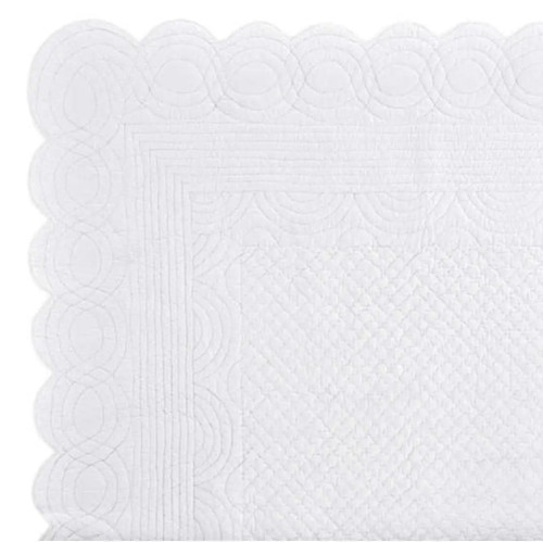 Pine Cone Hill Power Shake Scallop White Quilt