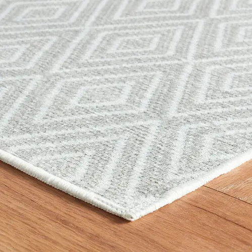 Dash & Albert Diamond Platinum/White Washable Rug Dash and Albert