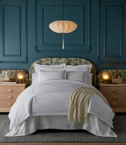 Peacock Alley Ivy Classic Embroidered Duvet Set in White