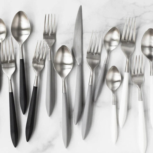 Ares Argento & Light Gray Five-Piece Place Setting VIETRI