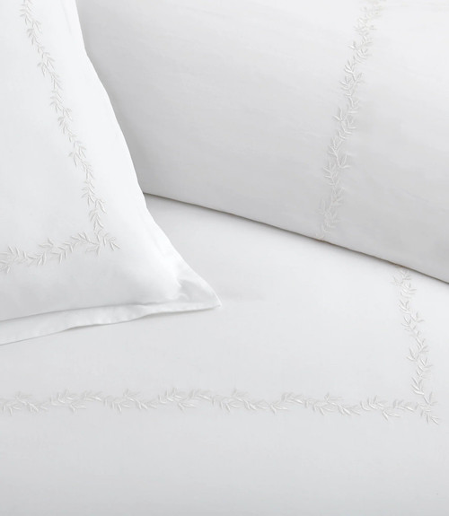 Peacock Alley Ivy Classic Embroidered Duvet Set in White