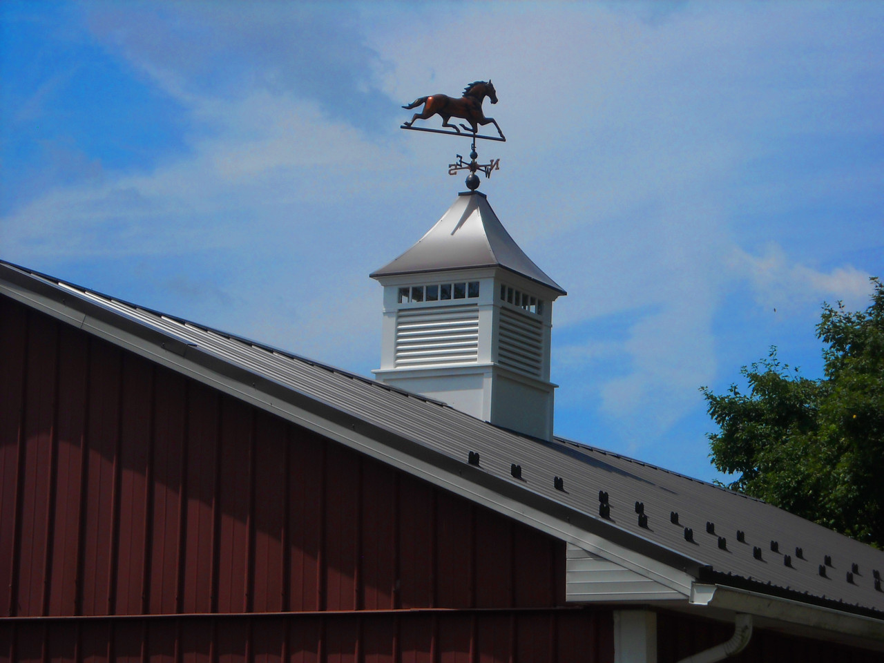 Red Lion Weathervane Barn