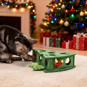 Weihnachtliches Katzenspielzeug – Tannenbaum mit Kratzbrett & Glöckchen