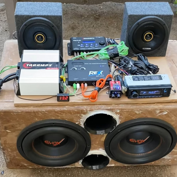 DIY Stereo System Wiring w/Dual Subwoofers & Taramps Amplifier