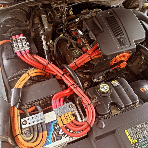 Custom GP Audio Wiring Installation w/XS Power Battery, Apex Alternator & SMD Fuse Block