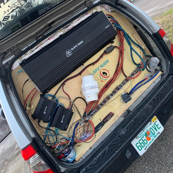 Slapz Audio Amplifier Wiring Installation w/8000W Amp, Mini 160x4 & Lithium Bank
