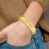 14k 11/16 Oversize Florentine Engraved 17.00mm Hinged Round Bangle Bracelet