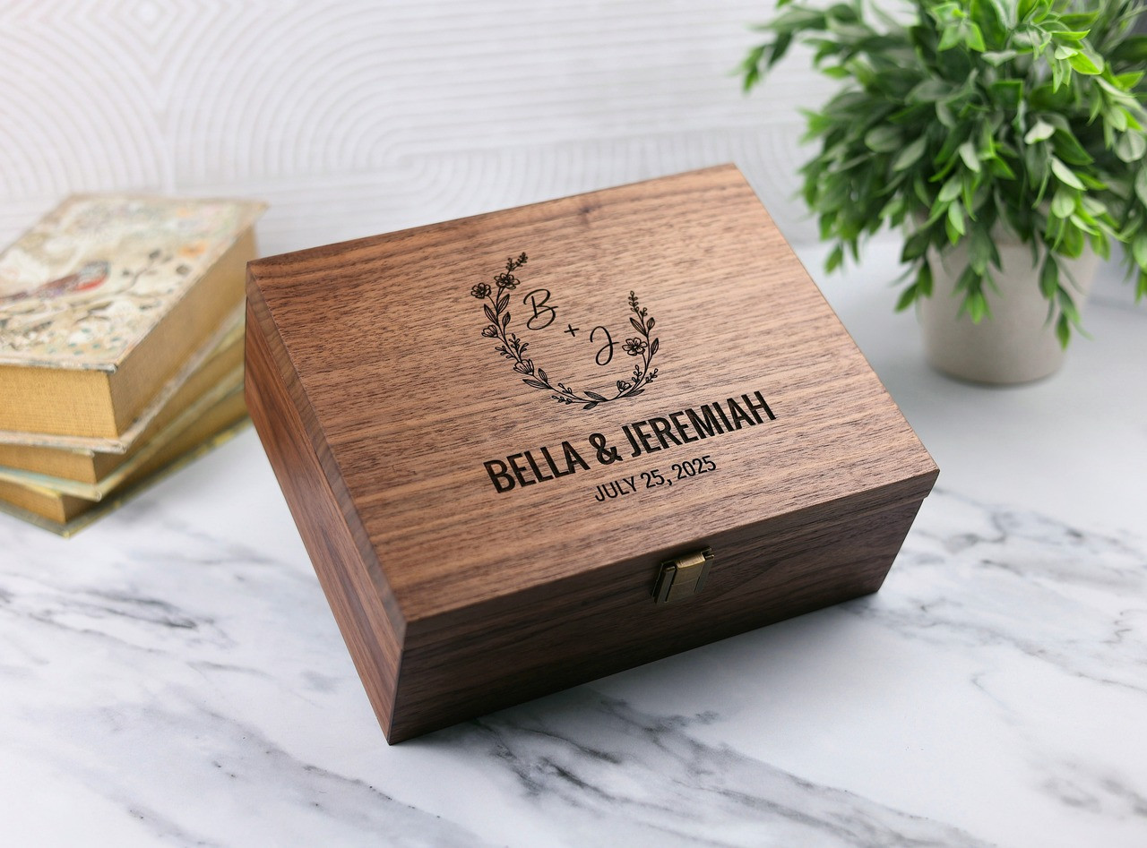 North Star Engraving Keepsake Box - Thumbnail 4
