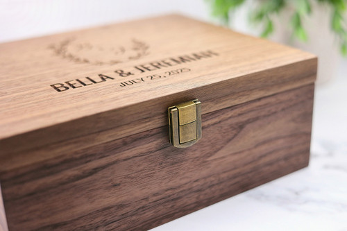 Personalized Wooden Walnut Keepsake Box – Custom Engraved Gift Box