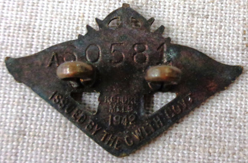 Australia WWII Navy "Returned From Active Service" Badge