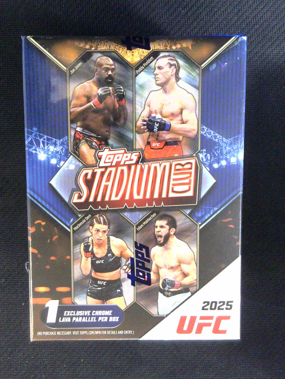 2025 Topps UFC Stadium Club Blaster Box
