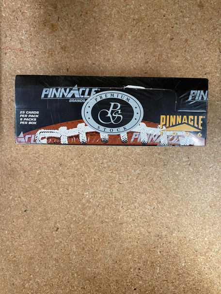 1996 Pinnacle Premium Stock Football Box