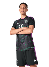 GORETZKA #8 Bayern Munich 23/24 Authentic Men's Away Shirt