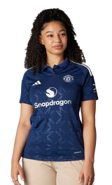 B.FERNANDES #8 Manchester United 24/25 Women's Away Shirt - Man United Font
