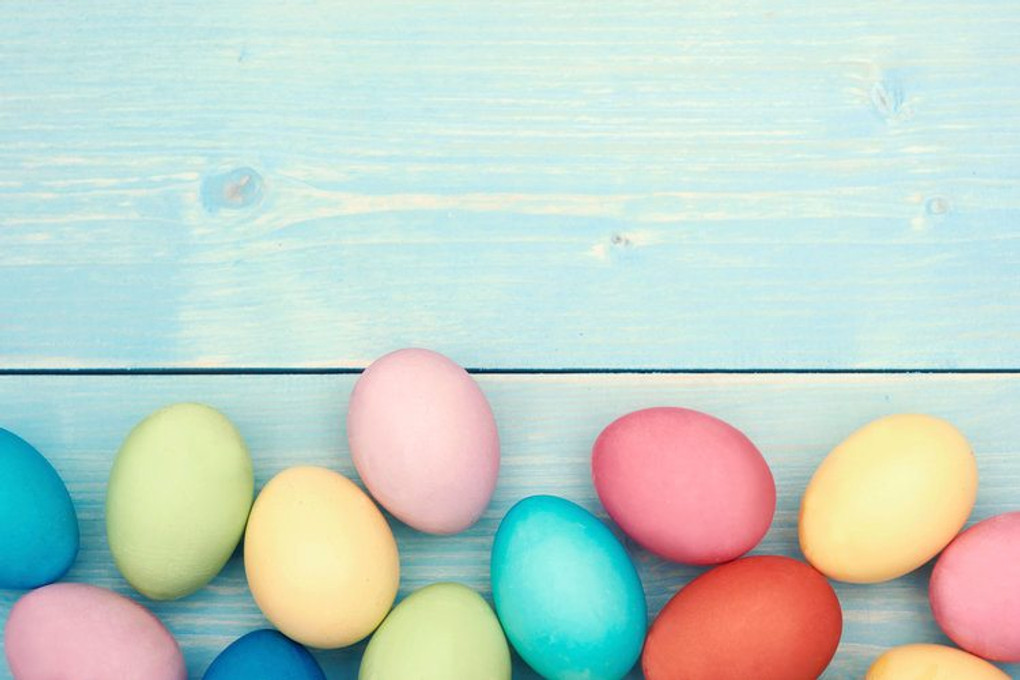 Celebrating Easter With Decorative Fluorescent Light Covers Celebrating Easter With Decorative Fluorescent Light Covers