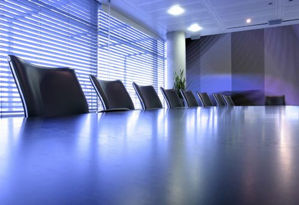 Why Fluorescent Light Covers Work So Well In Business Offices