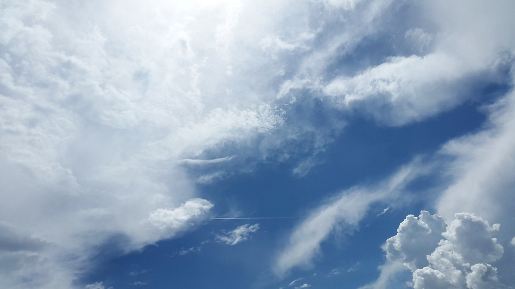 Using Fluorescent Light Panels and Cloud Light Covers Using Fluorescent Light Panels and Cloud Light Covers