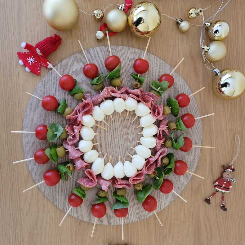 4 FUN & CREATIVE CHRISTMAS PARTY FOOD IDEAS